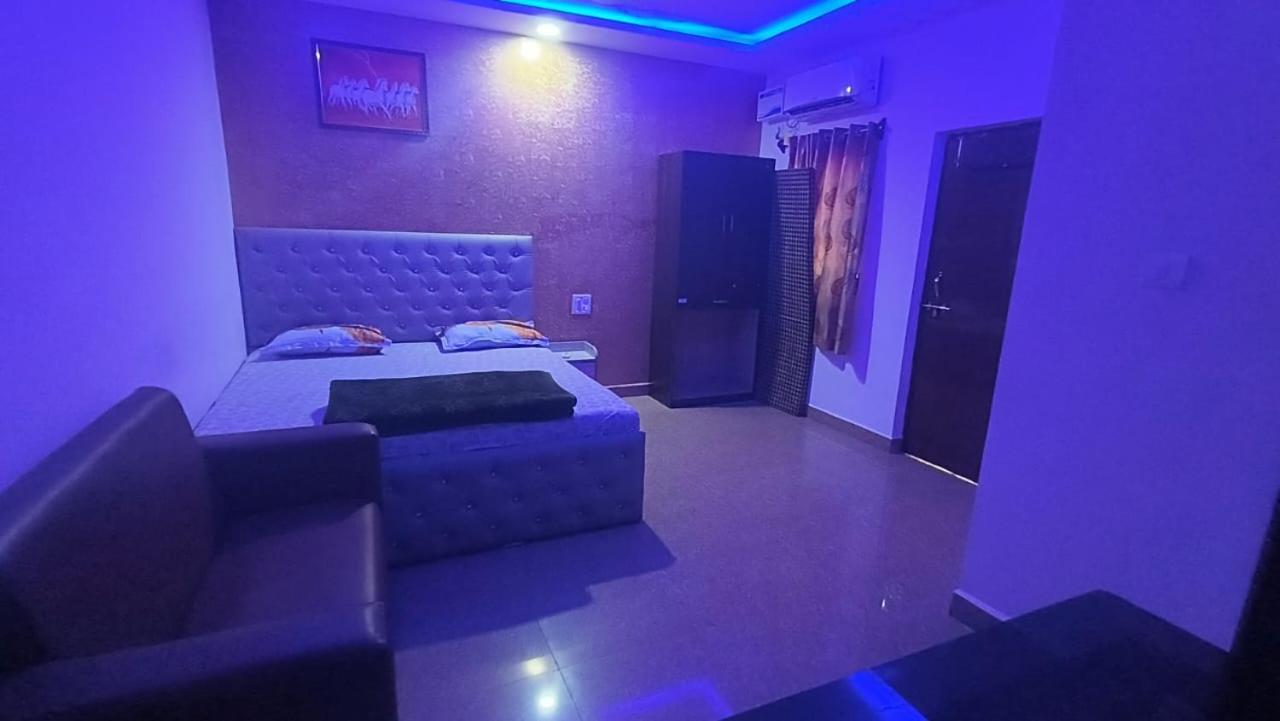 Blue Rays Apartment Calangute Room photo