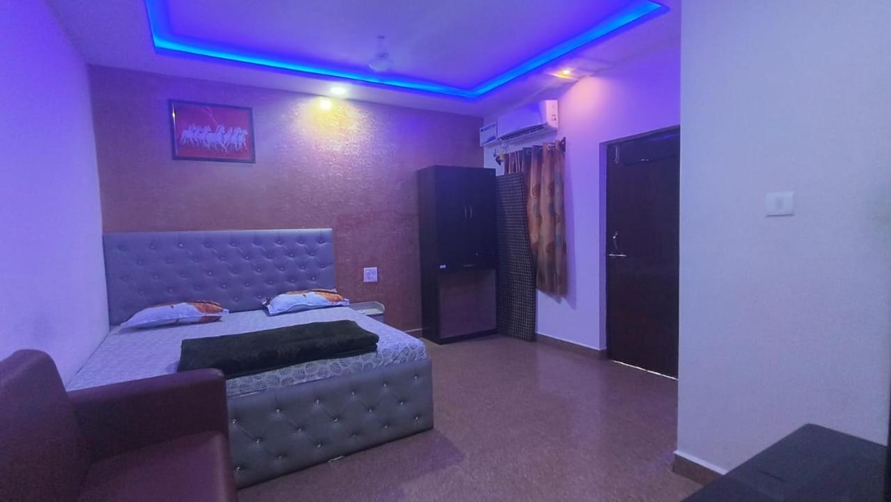 Blue Rays Apartment Calangute Room photo
